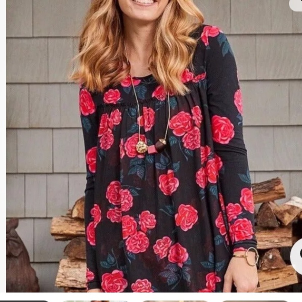Matilda Jane black red rose winter blooms jersey mesh tunic top blouse NWT S
